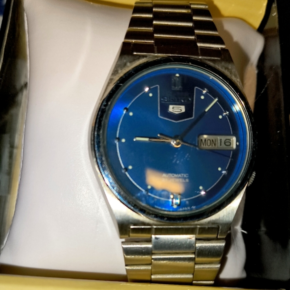 SEIKO 5 WATCH
